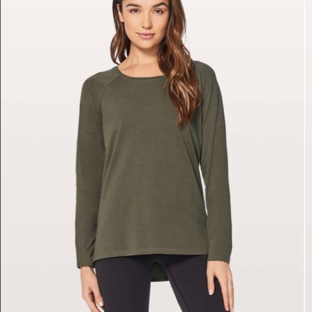 Lululemon emerald long sleeve olive green size 8